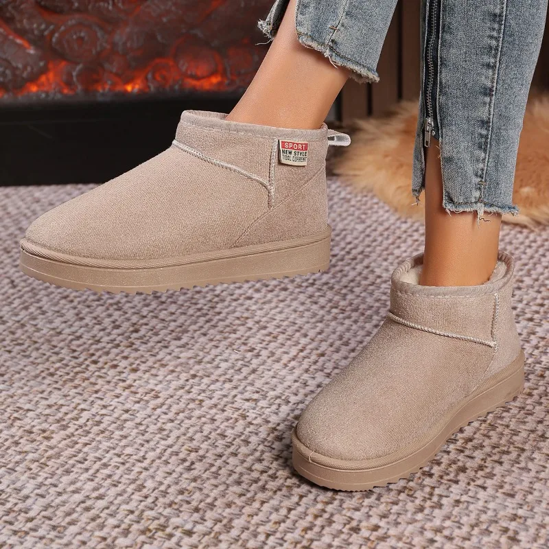 Женские низкие ботинки новые зимние на плоской подошве матовые и флисовые