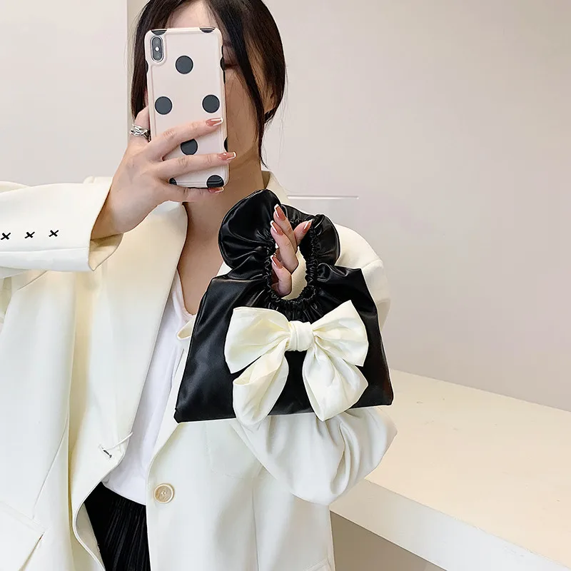 

Текстурная сумка с бантом для девочек на весну и лето 2022, Новая мягкая кожаная портативная плиссированная сумка вогнутой формы для девушек