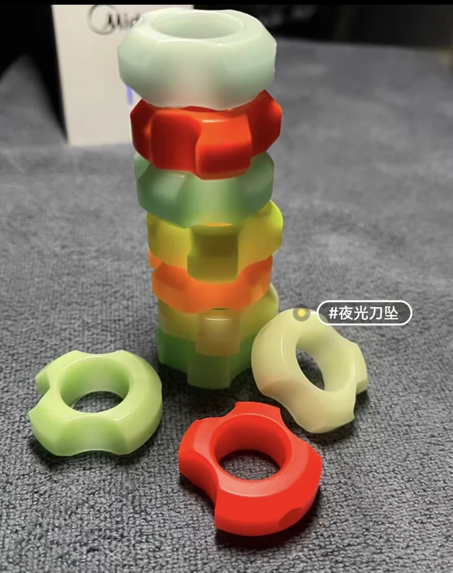 

MackWalker Handmade Luminous Pendant Rope EDC Umbrella Rope Pendant Knife Penant Lanyard Pendant