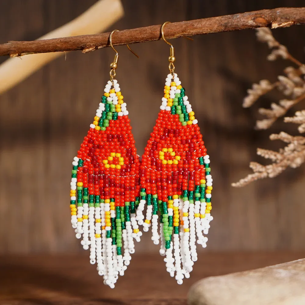 Серьги из бисера оригинальный дизайн ручная вязка богемные простые серьги