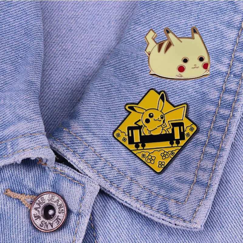 

Pokemon Pikachu Anime Brooch Cute Metal Pins Cartoon Fans Around Gift Fashion Funny Accessories Schoolbag Decoration Send Friend