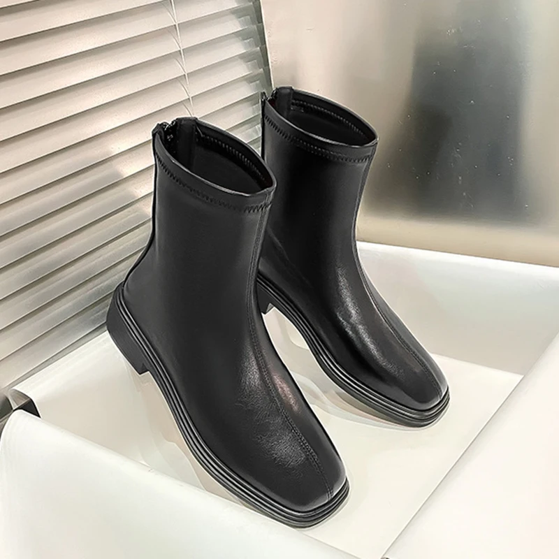 Новинка 2024 короткие ботинки с квадратным носком женские коричневые в британском