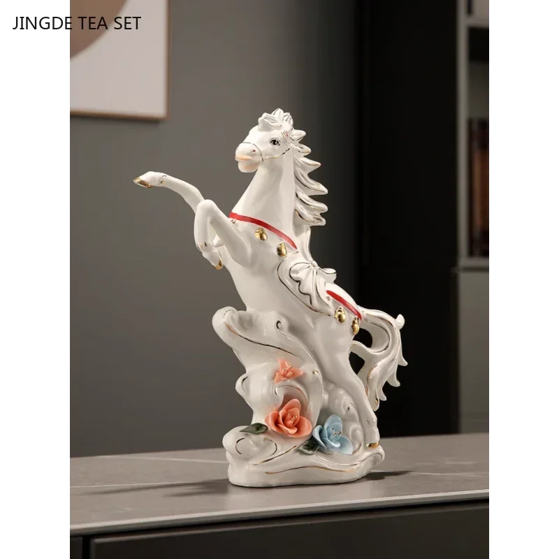 1 SZTUK Ceramiczna ozdoba zodiakalnego konia Bionic Nowoczesna kreatywna domowa szafka TV Wejście Sypialnia Biuro Pulpit Rzemiosło Butik Prezenty