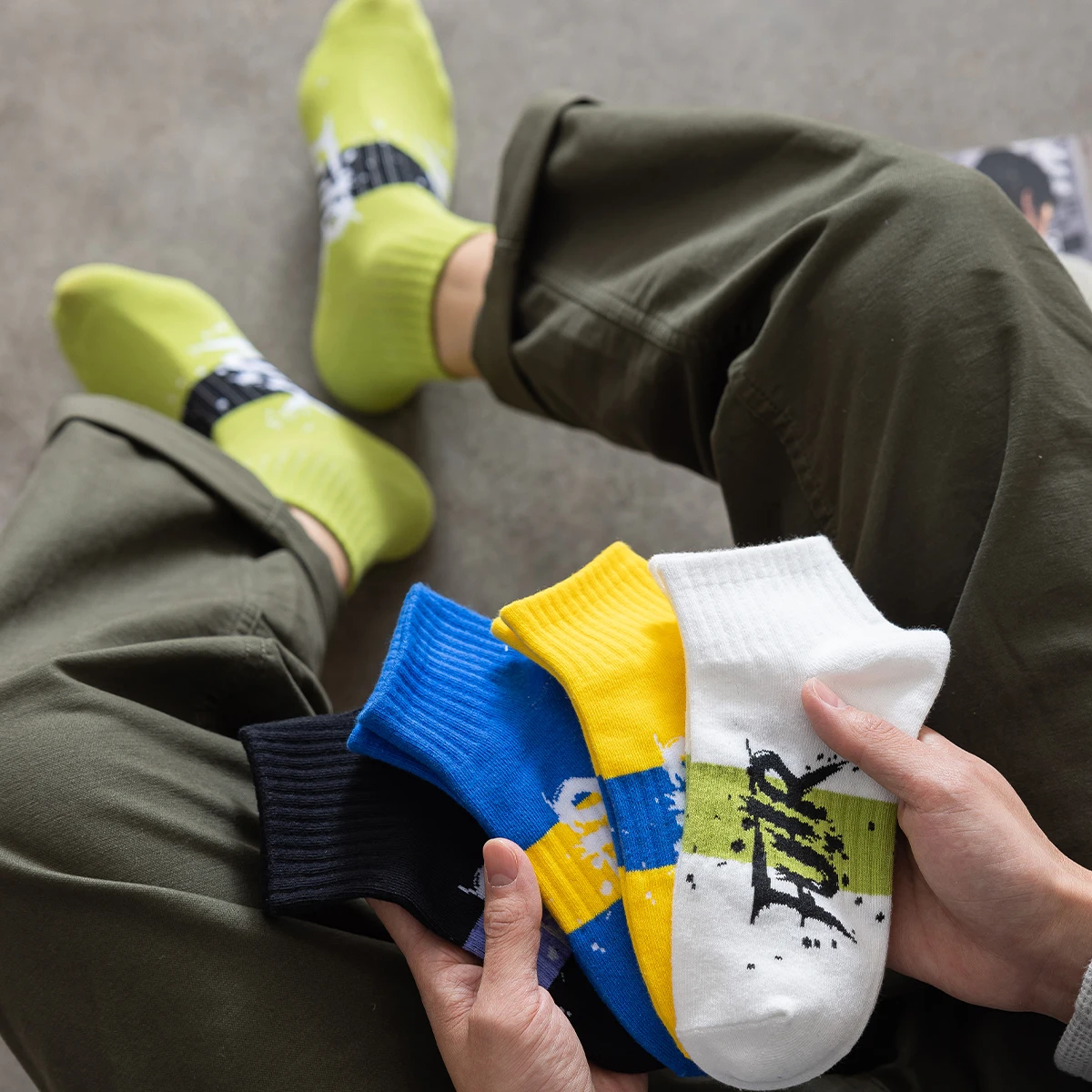 Наряды с заниженной талией и надписью яркие носки для фитнеса гигиенические