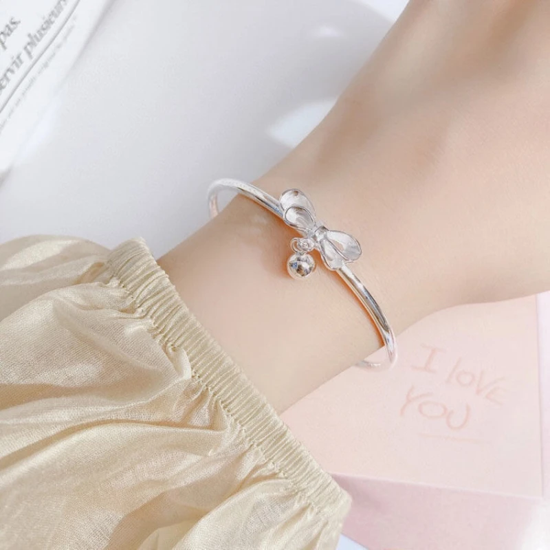 

Girls' Bowknot Bell Silver Bracelet Simple Design High Level Lovely Sweet Girl's Hand Decorated Birthday Gift