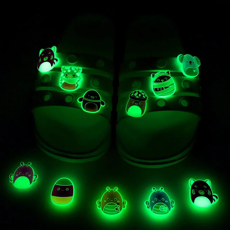 

1pcs Plush Toys Croc Charms Glowing In The Dark Kawaii Dolls Croc Jeans Luminous Shoe Accessories Shoe Decoration Dropshipping
