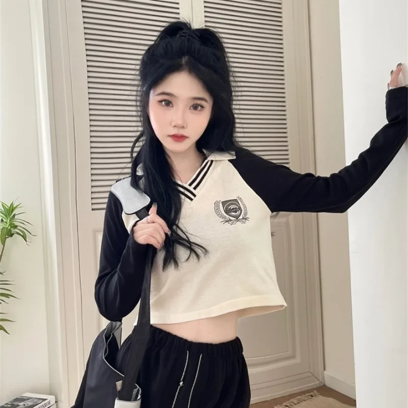 Лоскутные футболки с принтом и рукавом реглан V-образным вырезом корейские