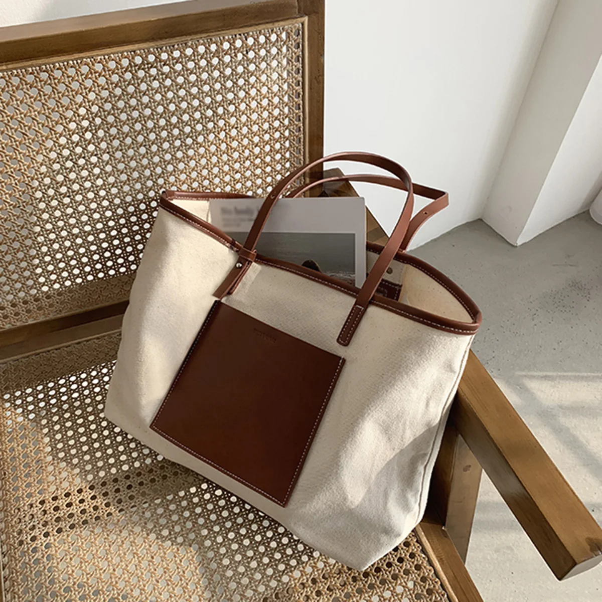 

Новая европейская американская холщовая Вместительная женская сумка на плечо с повседневным VIP-дизайном, высококачественные кошельки для ...