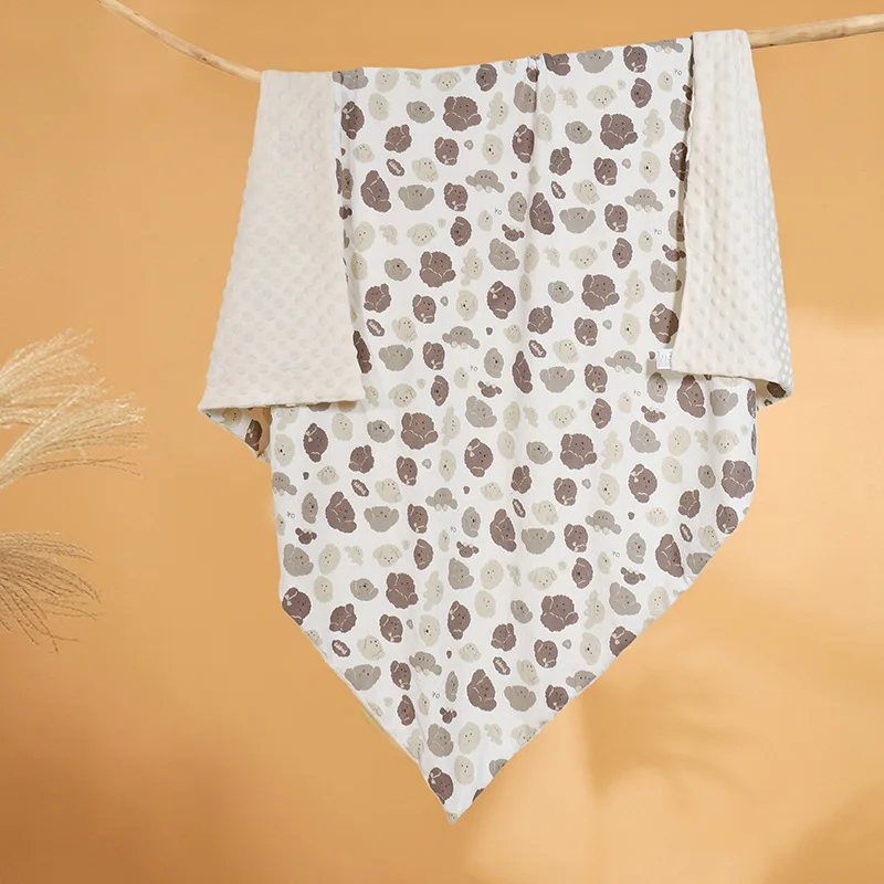 New Kid Soft and Comfortable Baby Small Quilt Infant Cotton Bath Towel Cartoon Animal Print Product
