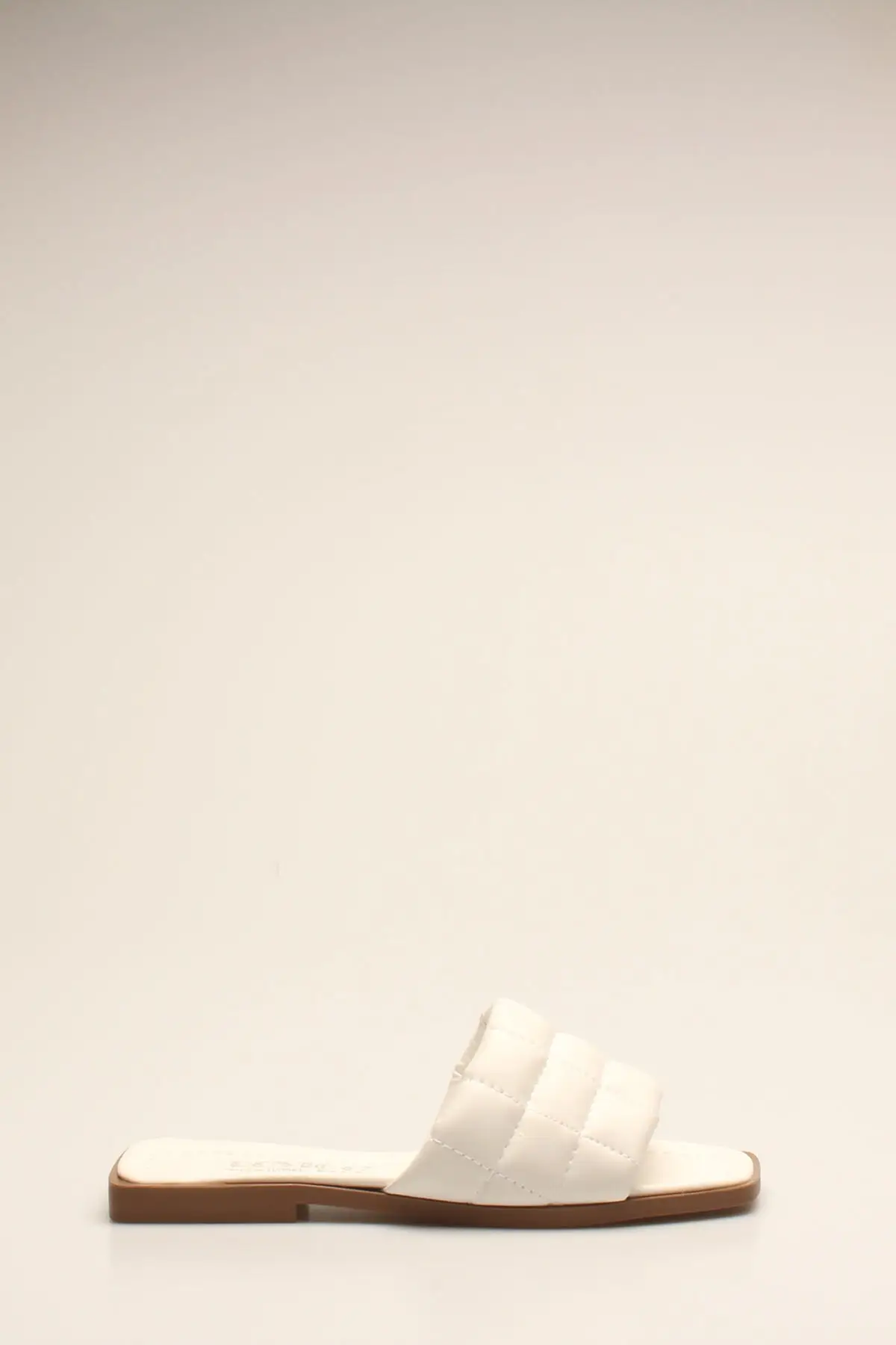 

Fashion Style White Leather Women's Slippers Sandals And Slippers
