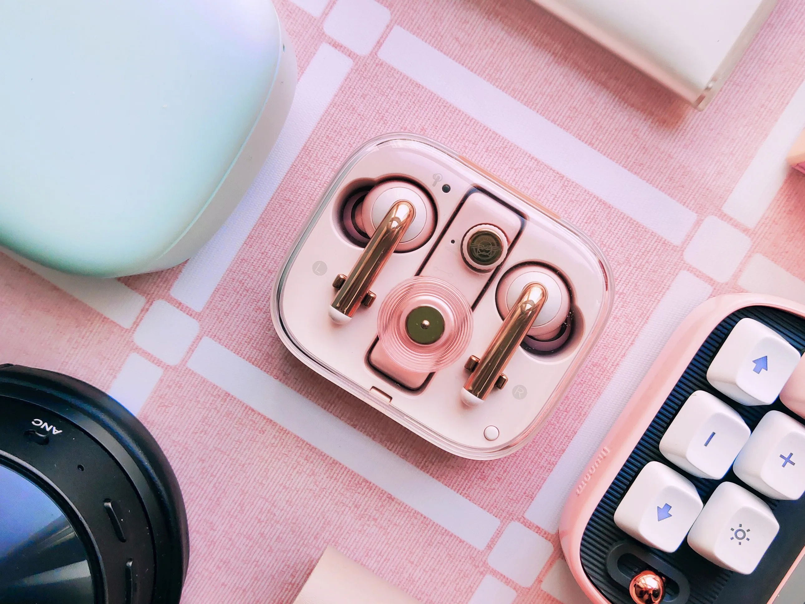 Беспроводные TWS Bluetooth наушники MUZEN Chao ONE Одри Pink Mao King настоящие спортивные