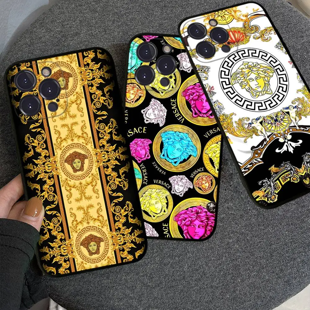 Фото Модный и роскошный чехол V-Versace для iPhone 17 16 15 14 13 12 11 Pro Max Plus Mini, силиконовый, черный №2