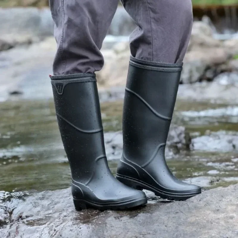 Водонепроницаемые износостойкие мужские ботинки из ПВХ черные дождевые