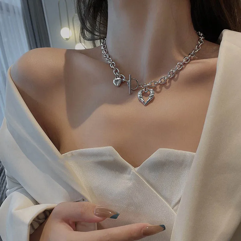 

Styles Vintage Silver Color Butterfly Heart Choker Necklaces For Women Hiphop Girls Pendant Chain Collier Femme Trend Jewelry