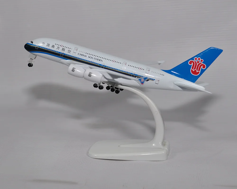 

18cm Alloy Metal Air China Southern Airbus 380 A380 Airlines Airways Airplane Model Plane Model Diecast Aircraft w Wheels Toys
