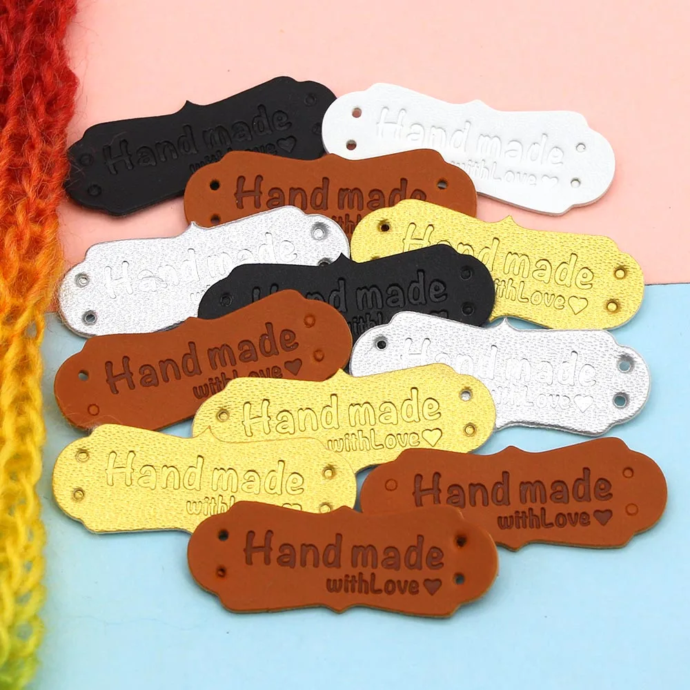 50 штук этикеток "Сделано с любовью" коричневый золотой белый ручной работы кожаные этикетки для одежды, шапок, сумок, швейных принадлежностей 41*16 мм.
