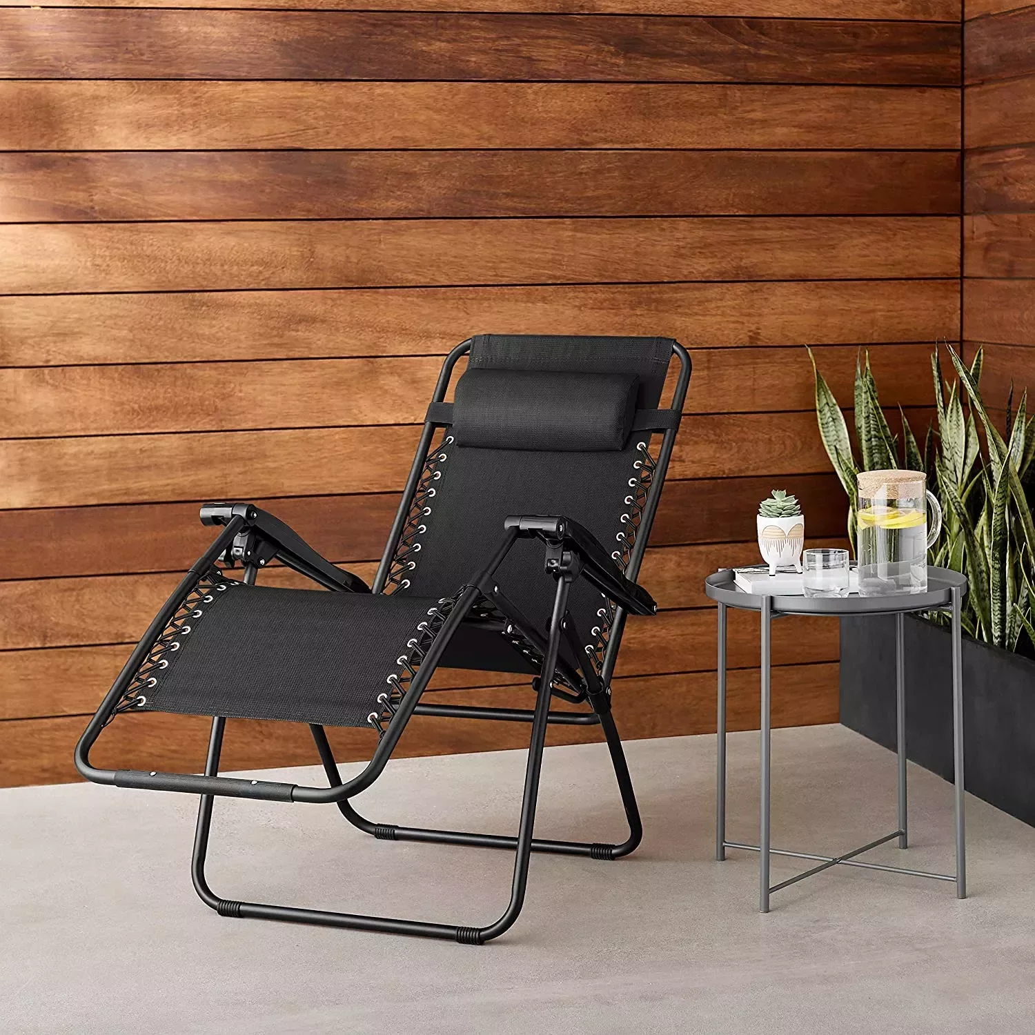 

Outdoor Adjustable Zero Gravity Folding Reclining Lounge Chair with Pillow