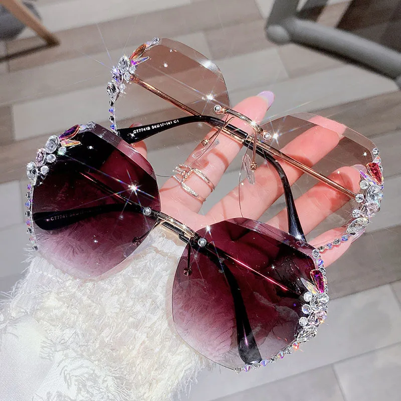 

2022 New Fashion Rhinestone Sunglasses Women's Thin Sunglasses Sunscreen Anti-UV Temperament Glasses