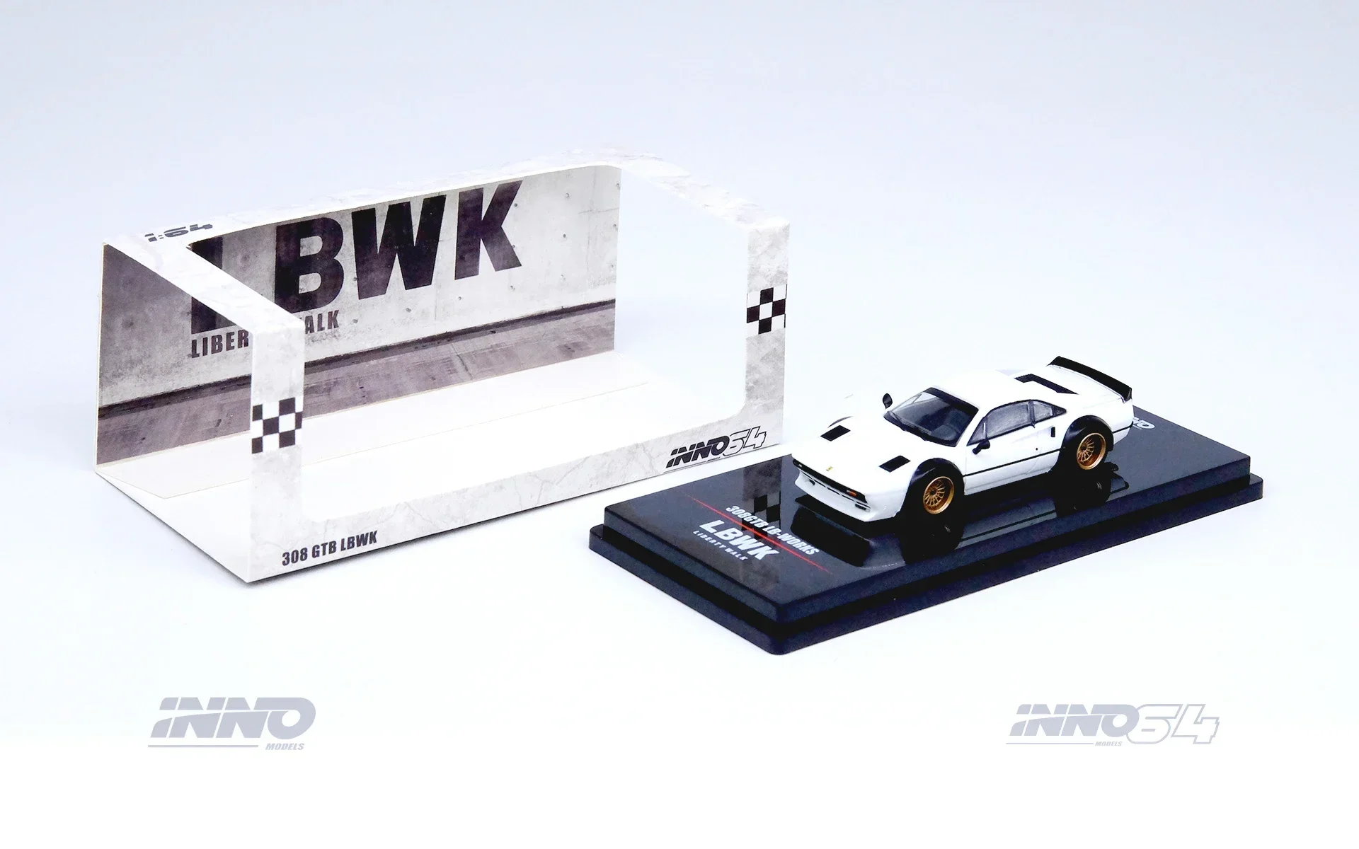 INNO 1:64 LBWK 308 GTB Белая литая модель автомобиля