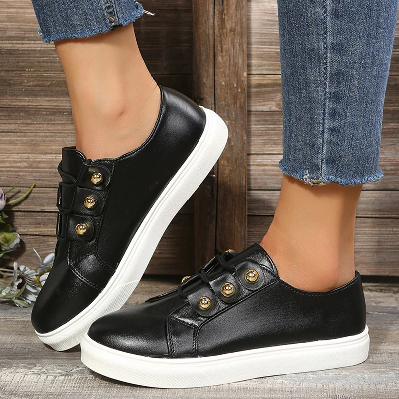 

Женские кроссовки со шнуровкой и заклепками, Белые Повседневные кроссовки на плоской подошве, прогулочная обувь с вулканизированной подош...