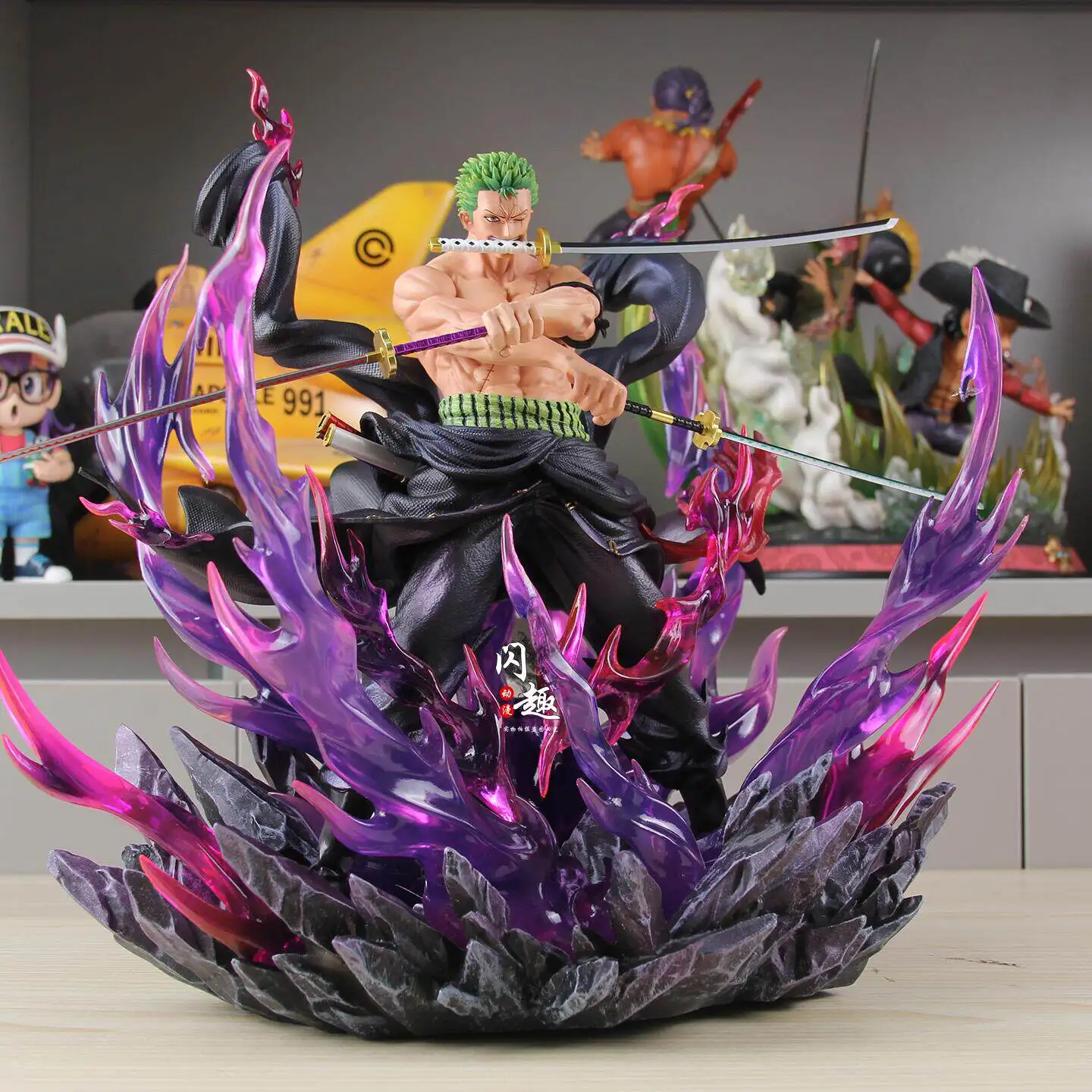 Фото Коллекционная фигурка Зоро (One Piece) 30 см, серия Oni Giri Santoryu, аниме GK, изысканная статуэтка из ПВХ, модель для декора рабочего стола, подарок для мальчика №3