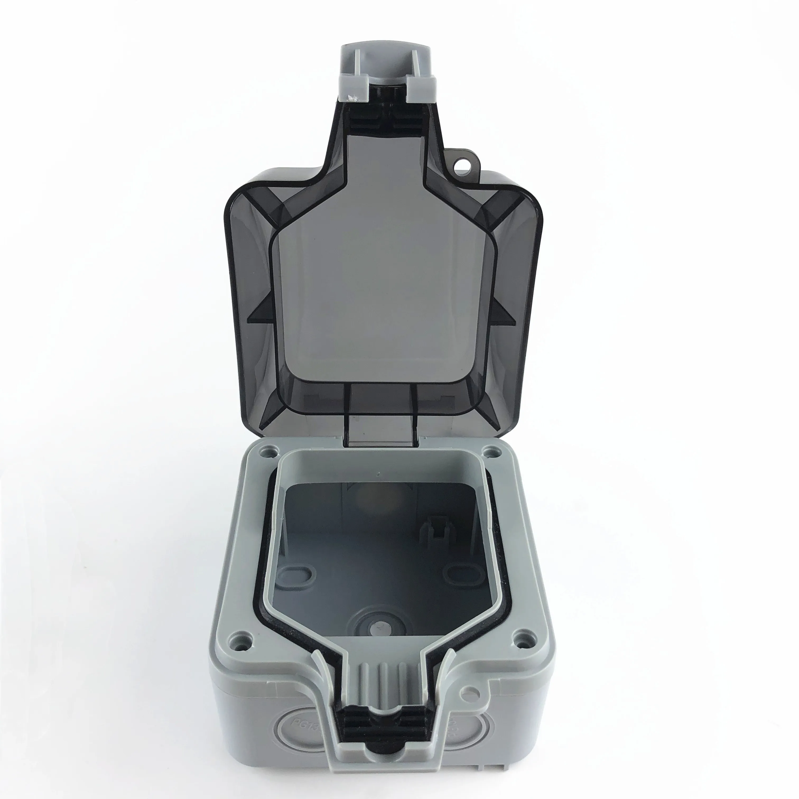 

Наружная водонепроницаемая розетка IP66 13A