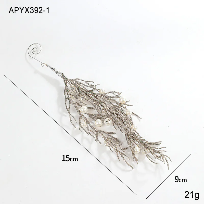 

Рождественский кулон с жемчугом