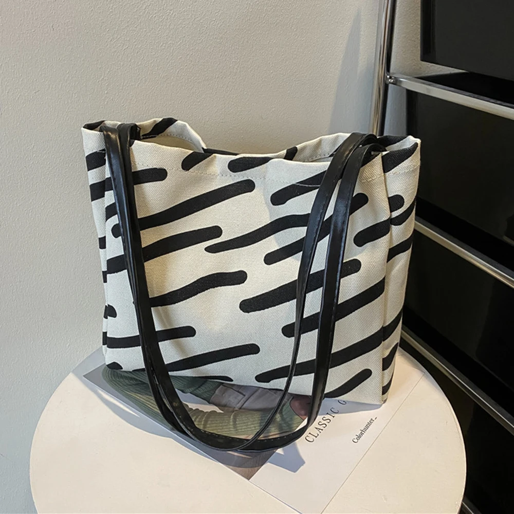 

Вместительные женские сумки на плечо, новинка 2022, полосатые сумки, повседневные Простые холщовые сумки-тоуты, модные сумки для покупок и пут...