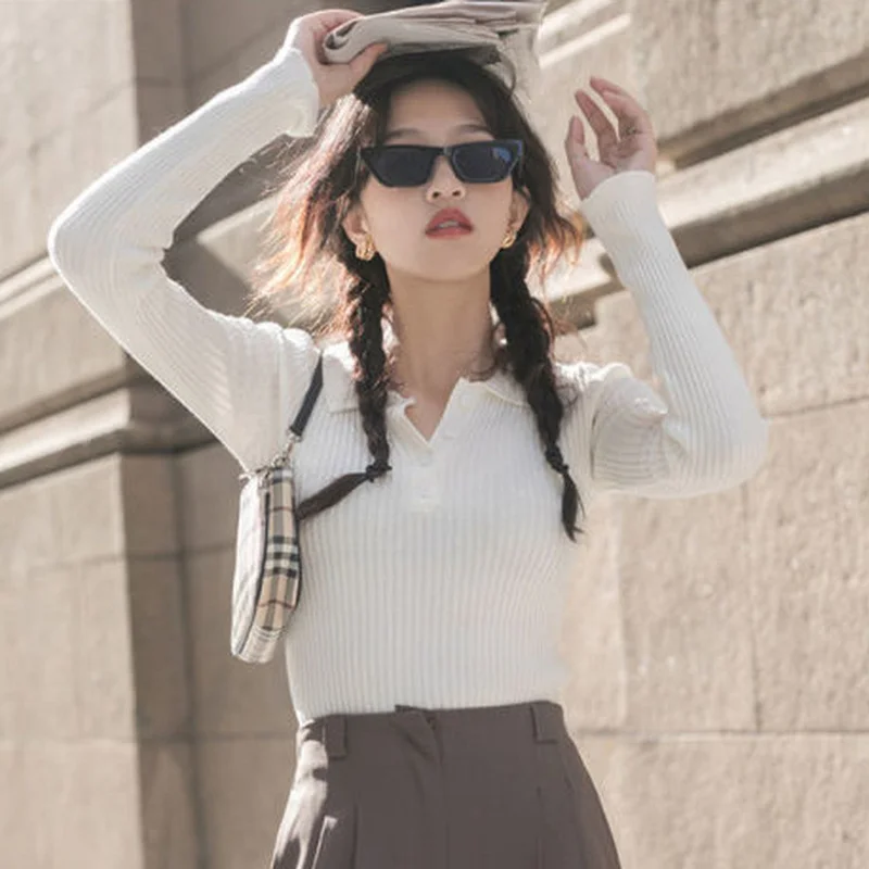 2024 женский свитер пуловер зимний укороченный белый вязаный топ на пуговицах для