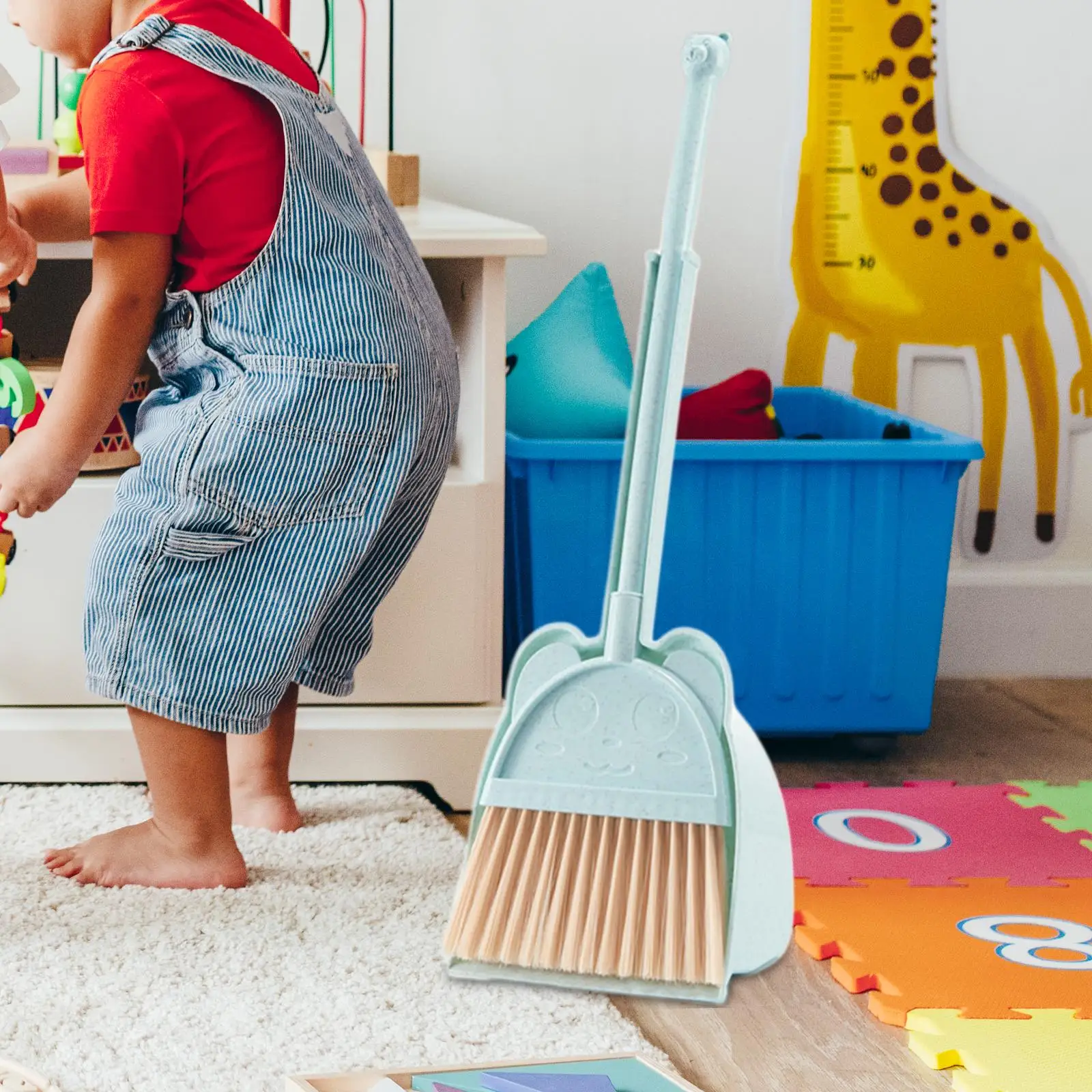 Детский набор метлы и совков