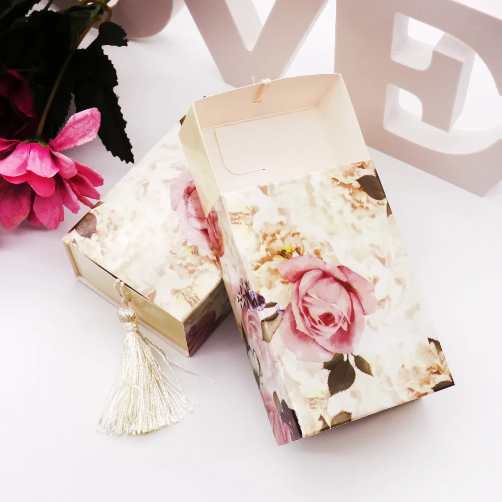 

50Pcs /Lot Wedding Gift Package Paper Candy Box Drawer Shape Favor Box Travel Candy Box Flowers Wedding Favors Gift Box