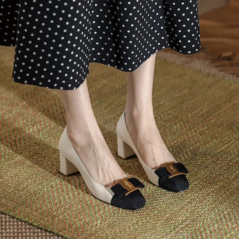 

Женские офисные туфли в стиле ретро, мягкие кожаные туфли-лодочки на толстом высоком каблуке, с металлической пряжкой и квадратным носком, н...