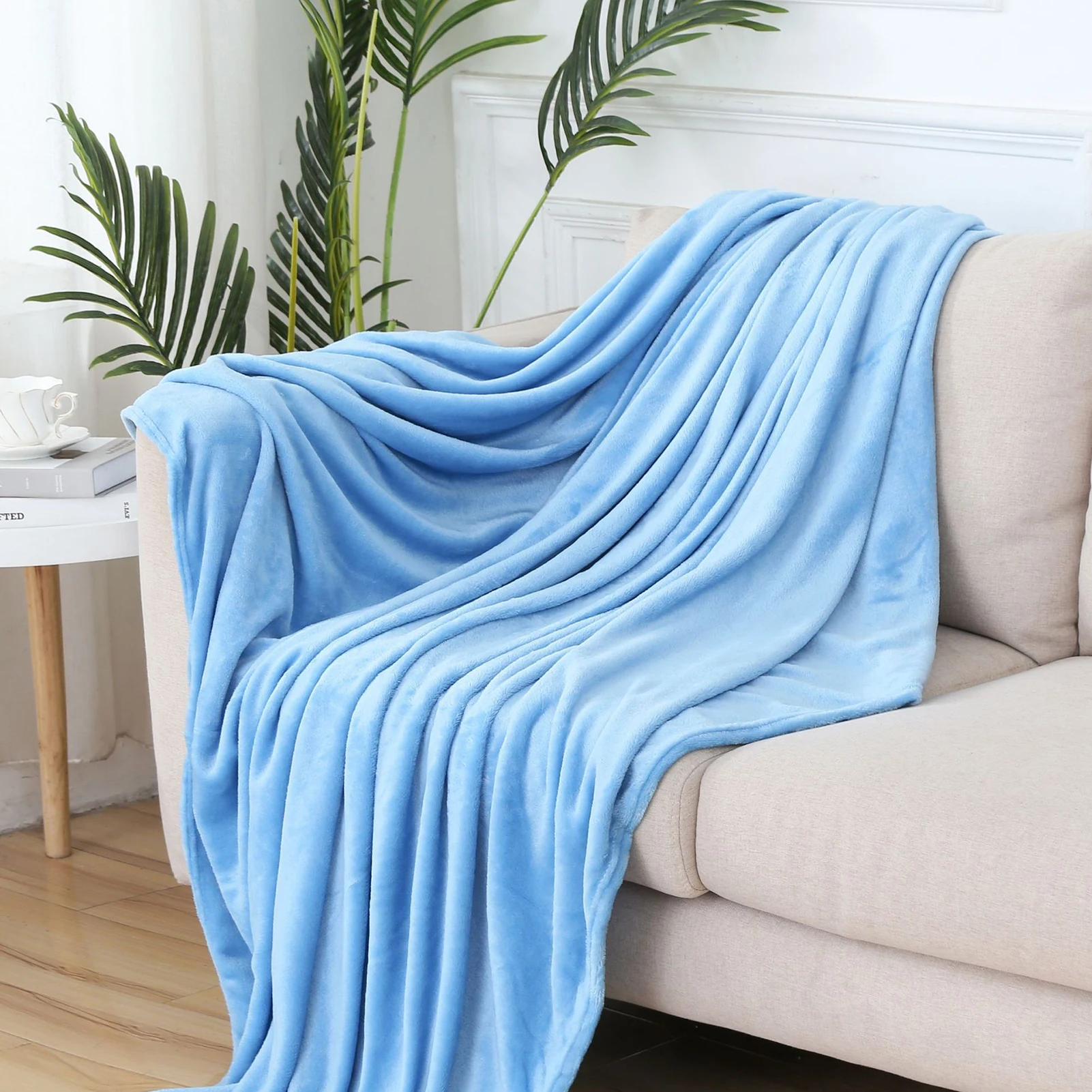 

180*200cm Pure Color Blanket Flannel Gift Blanket Coral Velvet Air Conditioning Blanket Towel Blanket Nap Blanket for Home