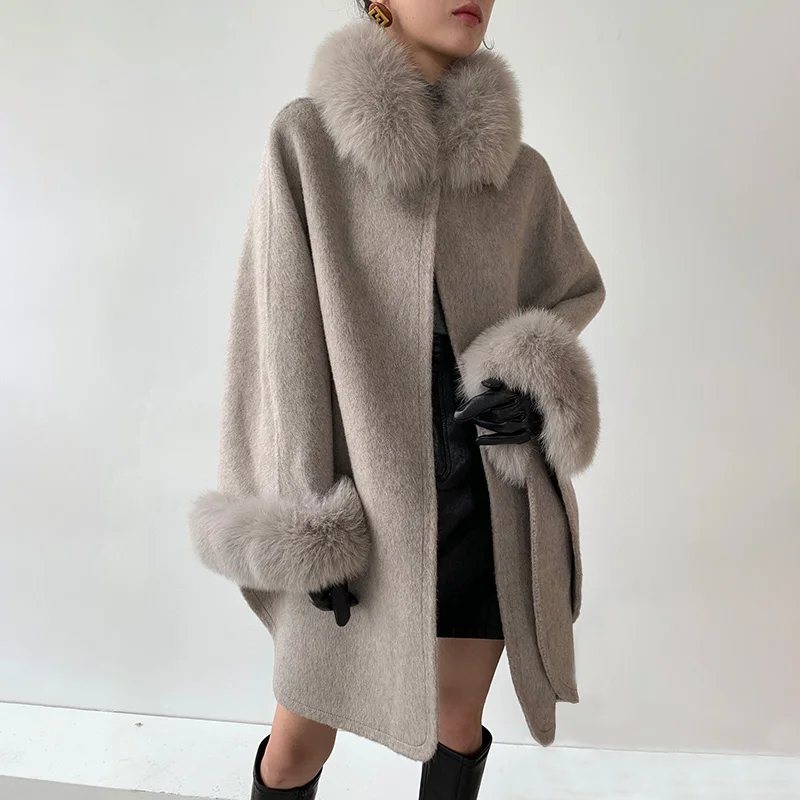 

New Arrivals Women Cape Fashion Lady Real Fox Fur Cloak Streetwear Shawls Cashmere Wool Poncho S3670