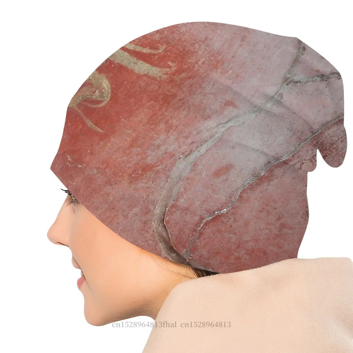 Мужская шапка с рисунком Гриффина тонкая в древнем римском стиле облегающие