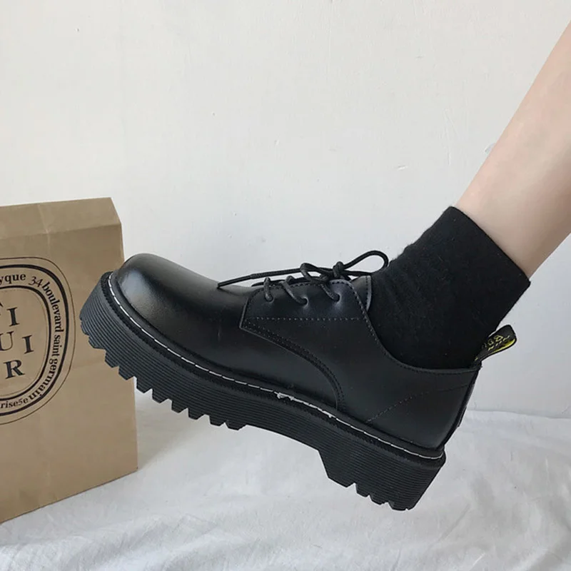 

Туфли-оксфорды женские на плоской платформе, кожаные туфли на шнуровке, с круглым носком, толстая подошва, цвет белый/черный