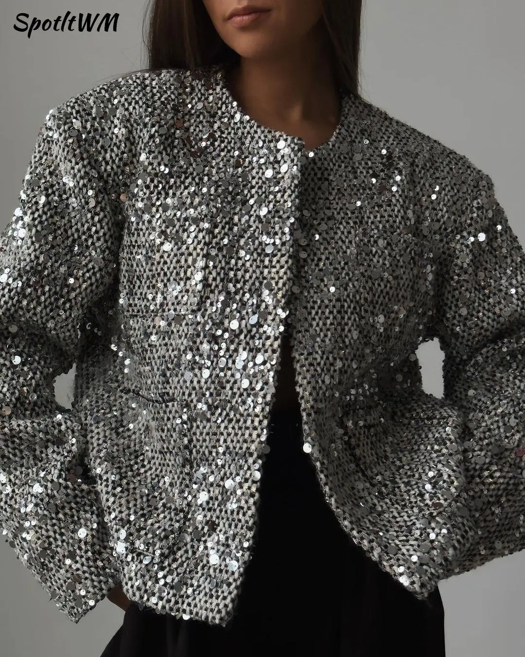 

Женская Блестящая куртка с длинным рукавом и круглым вырезом