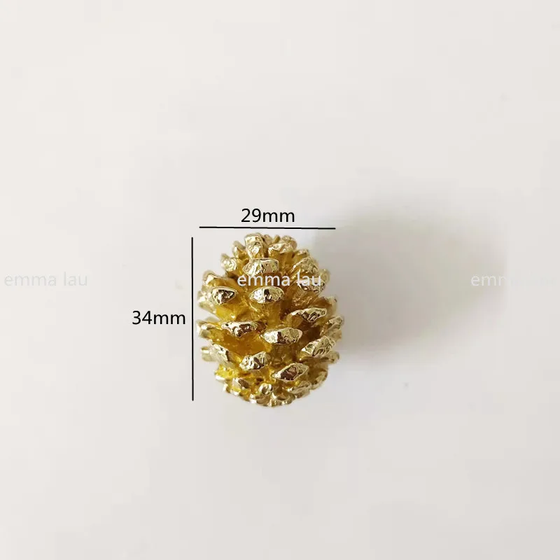 

Латунные ручки для шкафов в форме животного