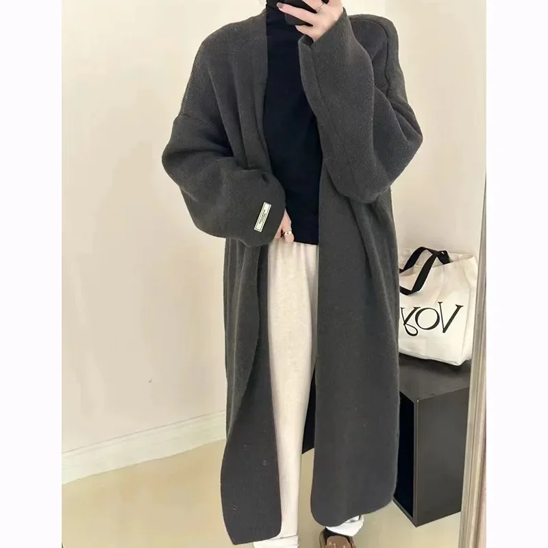 

Lazy and Luxurious Feeling, Slimming and Over Knee Loose and Thickened Knit Coat