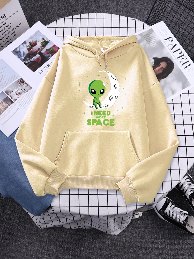

I Need More Space Green Alien Printing Women Sweatshirts Autumn Loose Fleece Clothing Fashion Street Hoodie Oversize Pocket Tops