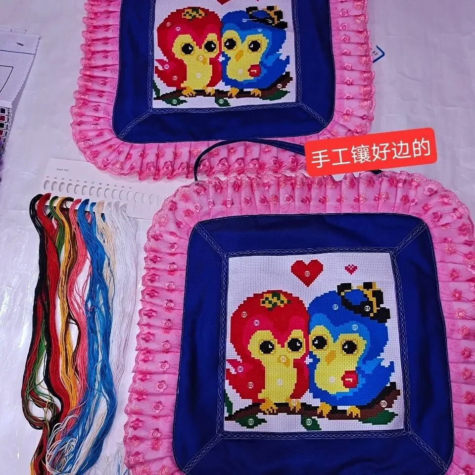 Подушка для дивана ручной работы с вышивкой крестиком 2 предмета по