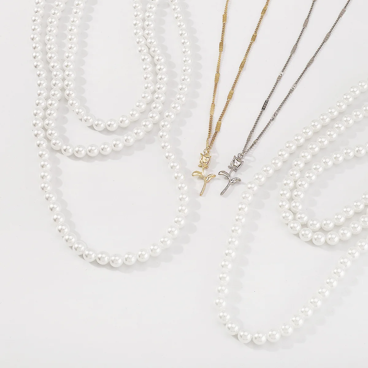 French luxury romantic rose necklace imitation pearls stacked with personality temperament lady clavicle necklace.