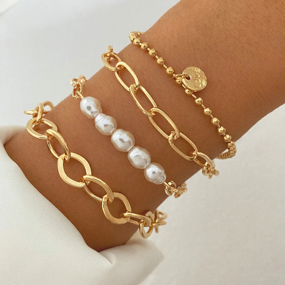 

DAXI New 3Pcs/Set Pearl Round Letter Love Bracelet Set Vintage Gold Color Multilayer Bracelet Ladies Charm Jewelry Couple Gift