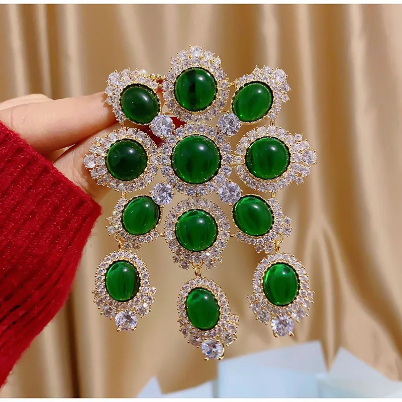 

Fashion New Luxury Zircon Brooch Palace Style Emerald High-end Grand Women's Pin Cheongsam Coat Accessories Corsage Decoration