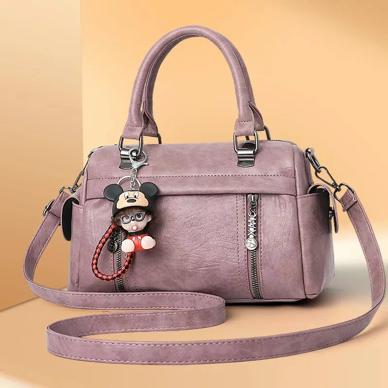 

Stylish and Versatile Shoulder Bag with Boston Design for Daily Use