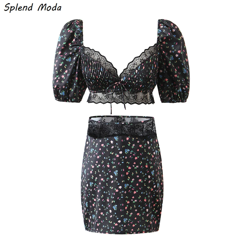 

Splend Moda 2021 Summer Women Fashion Sexy V-Neck Lace Floral Print Puff Sleeve Crop Top Zipper Chiffon Blouse