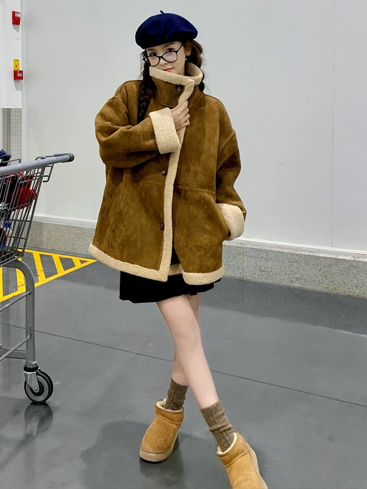 Хаки замшевая верхняя одежда из овечьей шерсти женская зима 2024 корейская серия