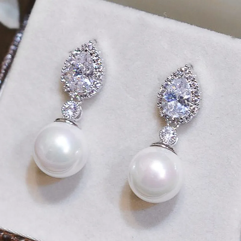 

Huitan Fashion Luxury Bride Wedding Earrings Modern Design Pear Cubic Zirconia with Imitation Peal Earrings for Women Jewelry