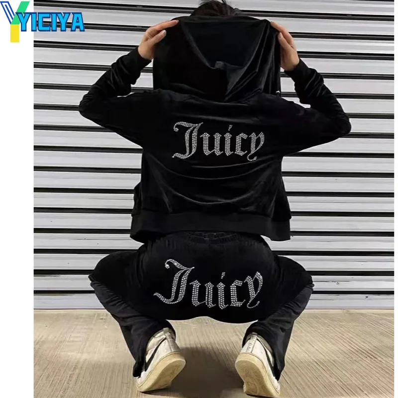 Спортивный костюм женский бархатный из двух предметов с флисовой подкладкой |