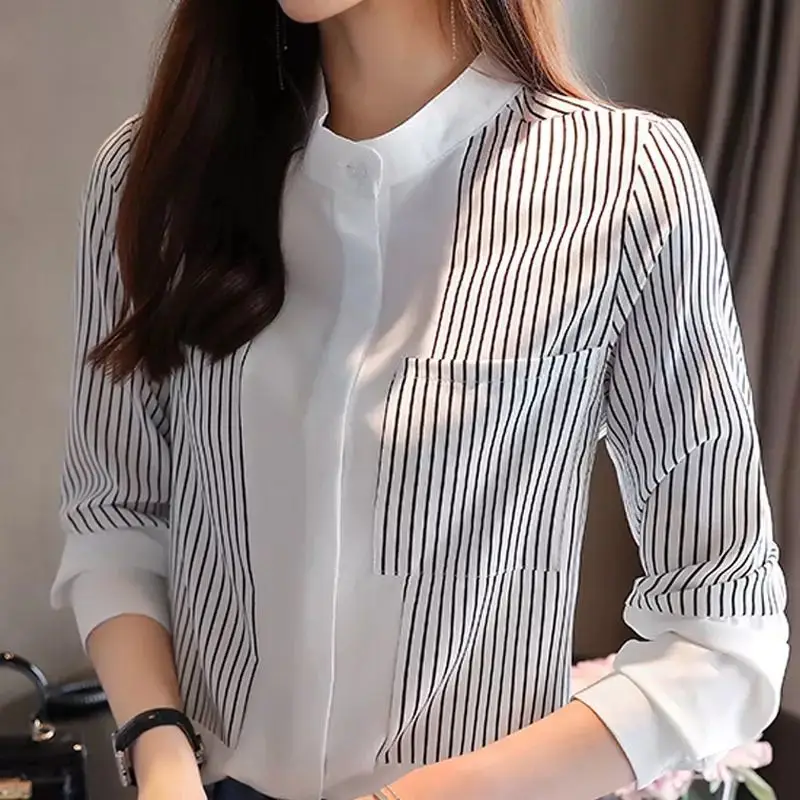 

Women Black and White Striped Front Pockets Blouse Turn Down Collar Long Sleeve Casual Shirts 2022 New Office Lady Women Blouse